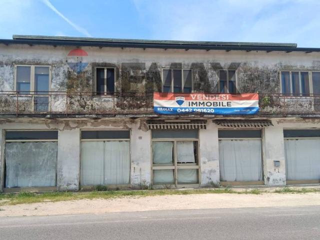 Casa indipendente in vendita a Cerea VR