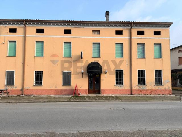 Casa indipendente in vendita a Ceresara