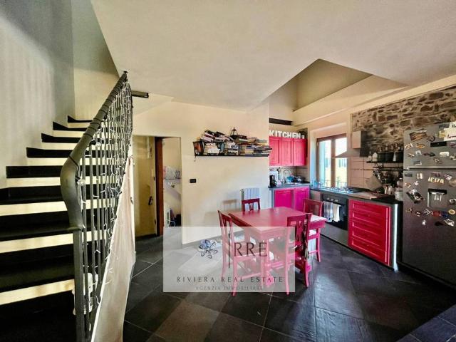Casa indipendente in vendita a Ceriale SV