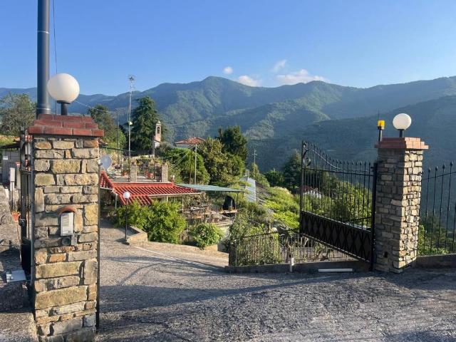 Casa indipendente in vendita a Ceriana IM