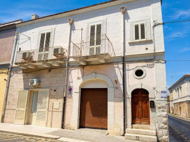 Casa indipendente in vendita a Cerignola FG