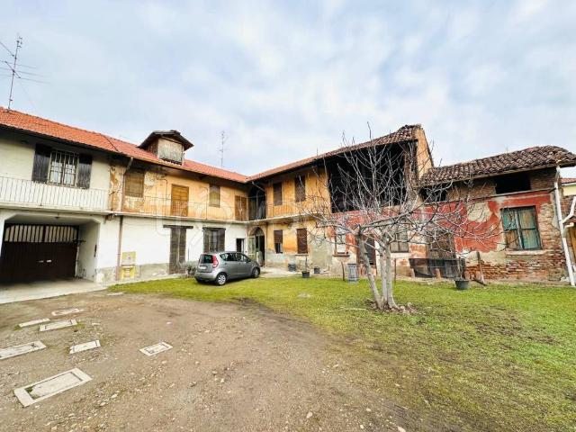 Casa indipendente in vendita a Cerro Maggiore via Giovanni Pascoli