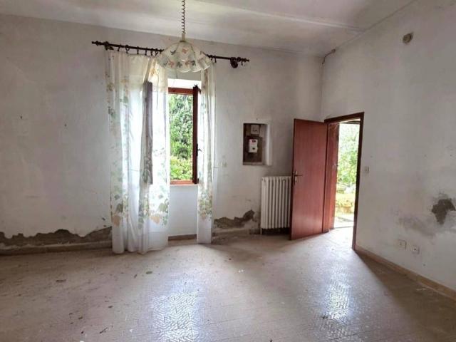 Casa indipendente in vendita a Cerreto Guidi FI