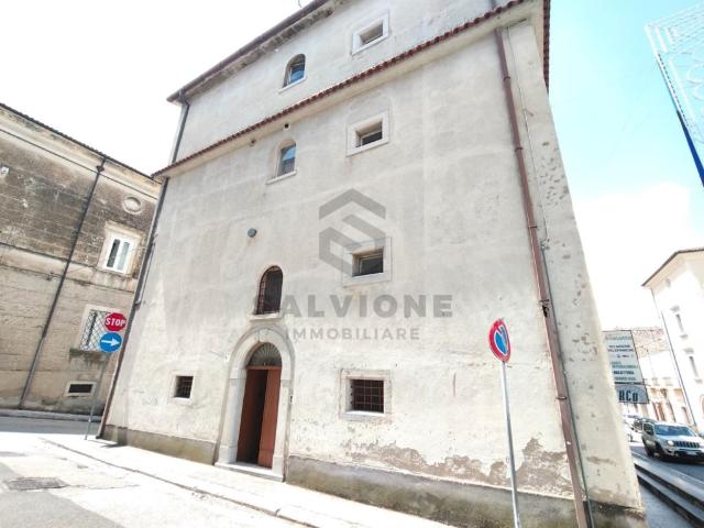 Casa indipendente in vendita a Cerreto Sannita corso Marzio Carafa