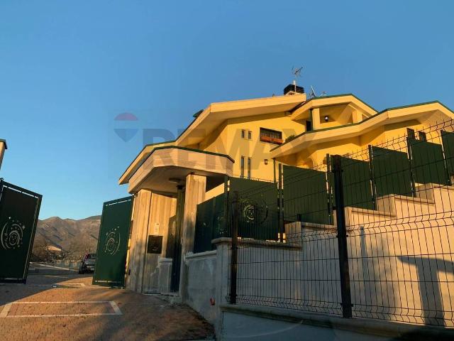 Casa indipendente in vendita a Cervaro