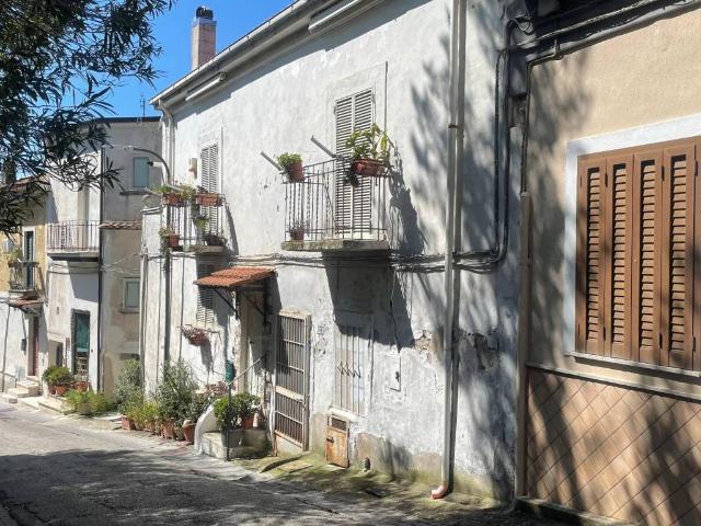 Casa indipendente in vendita a Cervaro FR