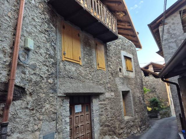 Casa indipendente in vendita a Cerveno BS