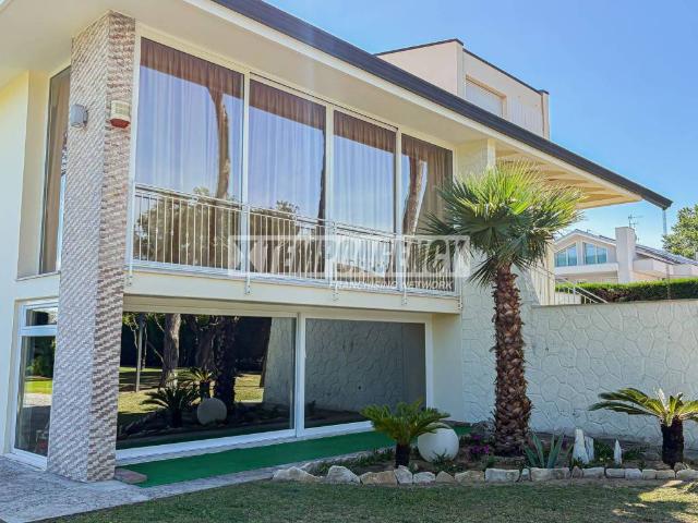 Casa indipendente in vendita a Cervia RA