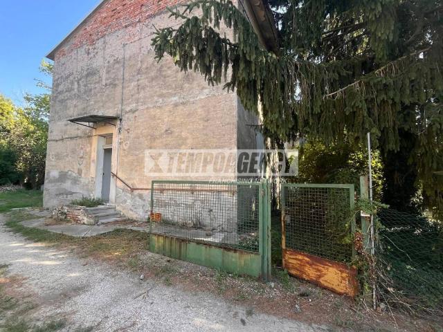 Casa indipendente in vendita a Cervia RA
