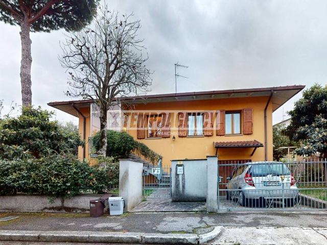 Casa indipendente in vendita a Cervia RA