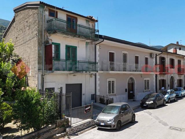 Casa indipendente in vendita a Cervinara AV