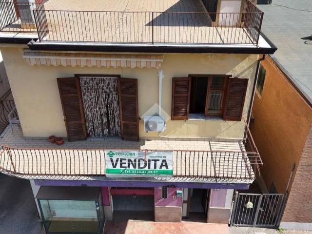 Casa indipendente in vendita a Cervinara via Luigi Einaudi, 4