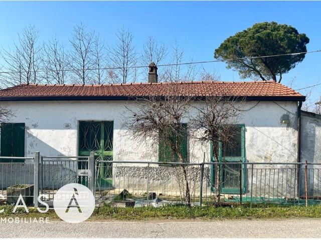 Casa indipendente in vendita a Cesena FC