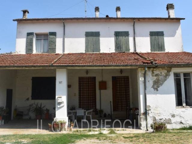 Casa indipendente in vendita a Cesena FC
