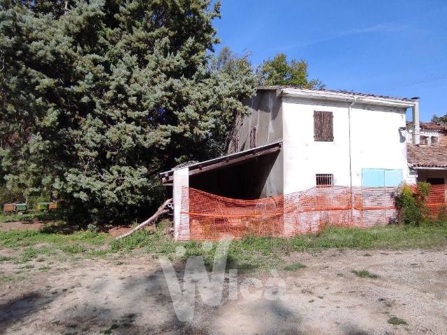 Casa indipendente in vendita a Cesena FC