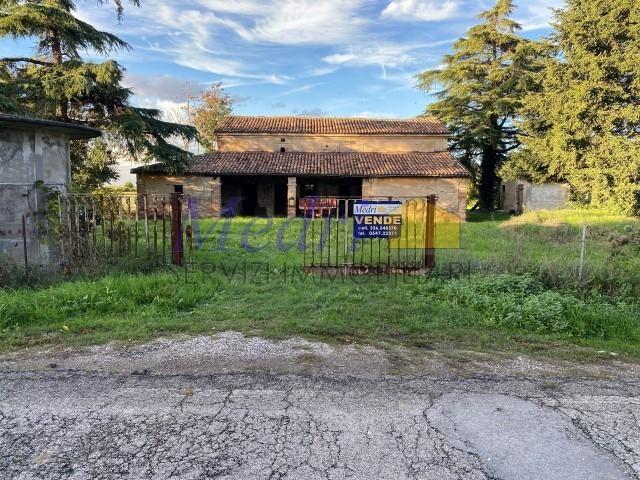Casa indipendente in vendita a Cesena