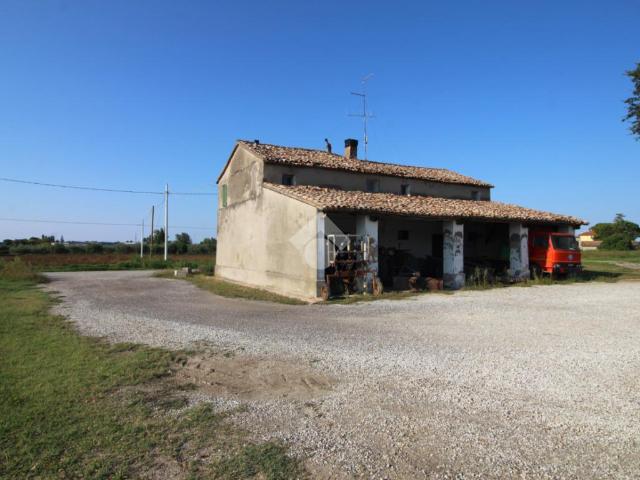 Casa indipendente in vendita a Cesena