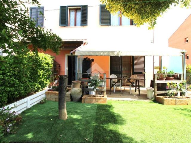 Casa indipendente in vendita a Cesena