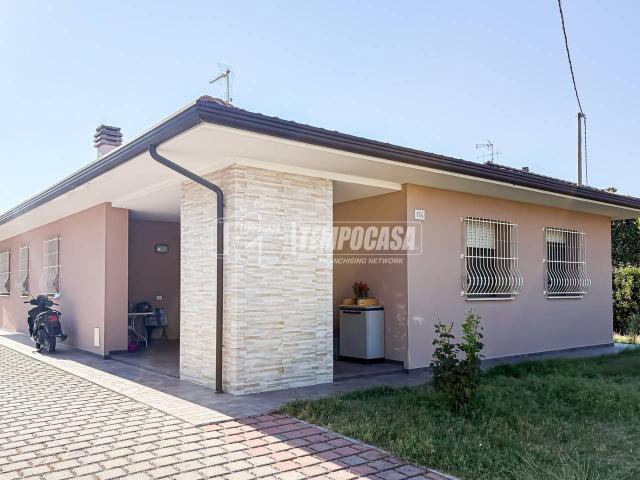 Casa indipendente in vendita a Cesenatico