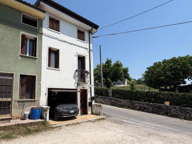 Casa indipendente in vendita a Chiampo VI