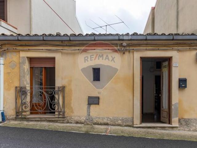 Casa Indipendente in vendita a Chiaramonte Gulfi