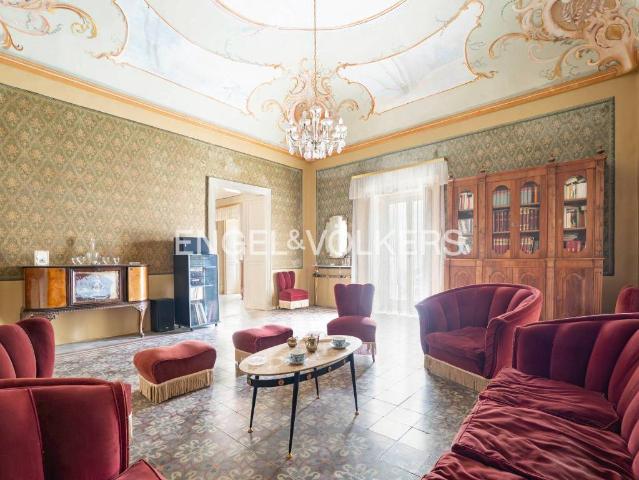 Casa indipendente in vendita a Chiaramonte Gulfi via Tommaso Chiavola, 17