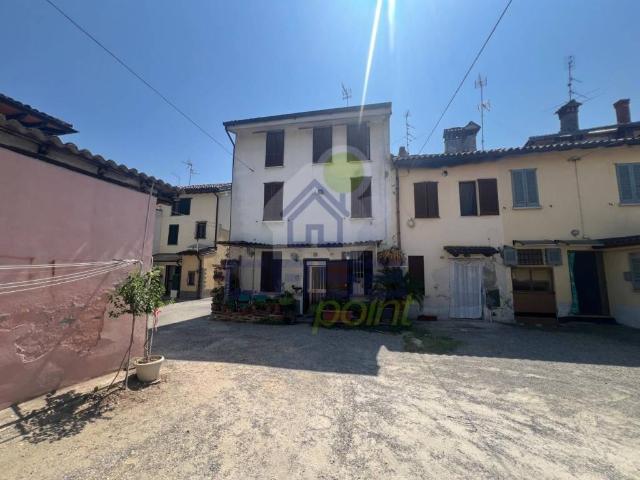 Casa indipendente in vendita a Chignolo Po PV