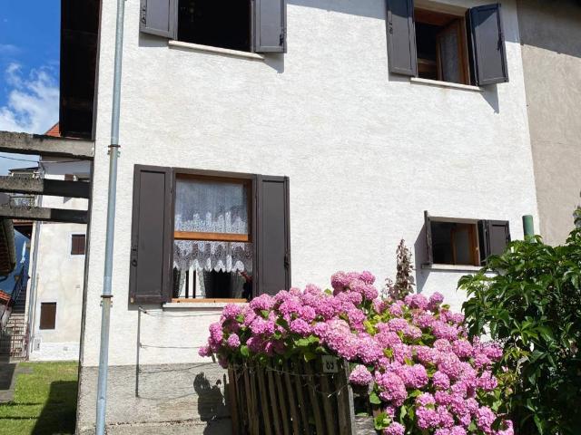 Casa indipendente in vendita a Chies d'Alpago BL