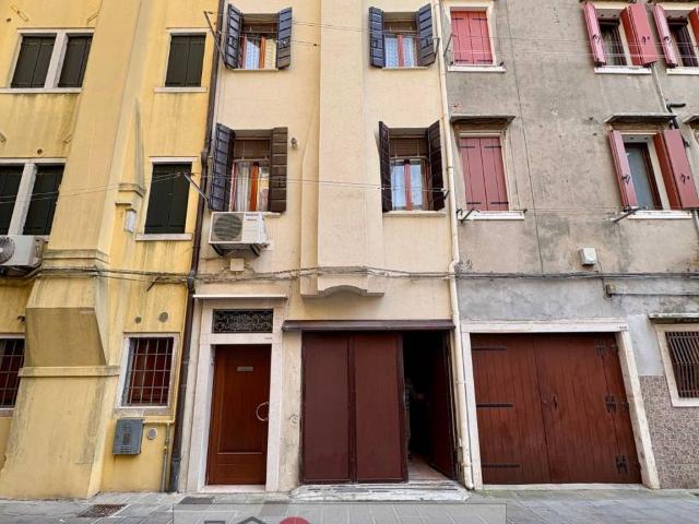 Casa indipendente in vendita a Chioggia VE