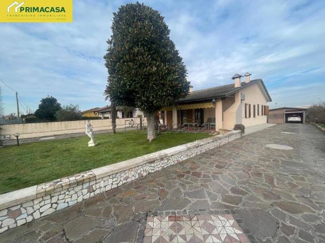 Casa indipendente in vendita a Chioggia VE