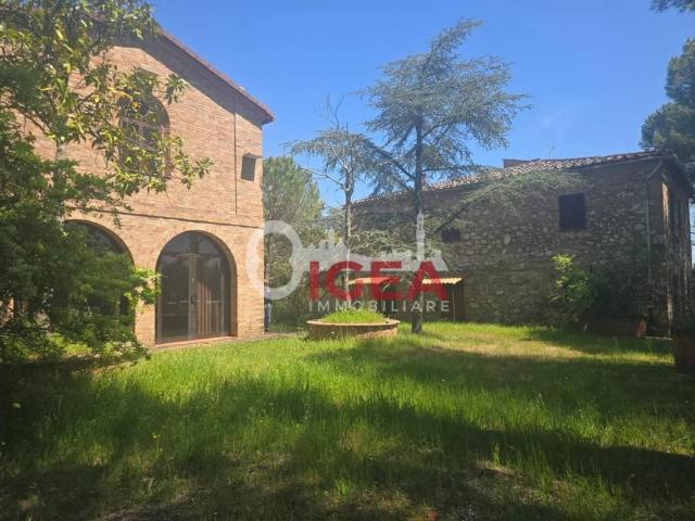 Casa indipendente in vendita a Chiusdino SI