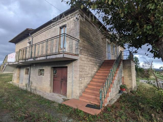 Casa indipendente in vendita a Chiusi SI