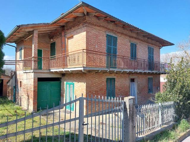 Casa indipendente in vendita a Chiusi SI