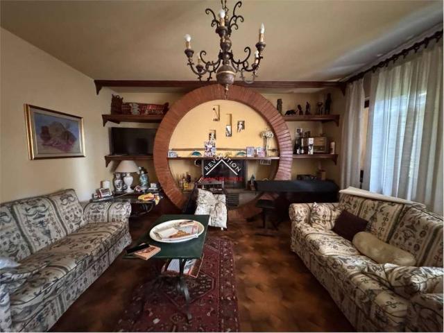 Casa indipendente in vendita a Città di Castello PG