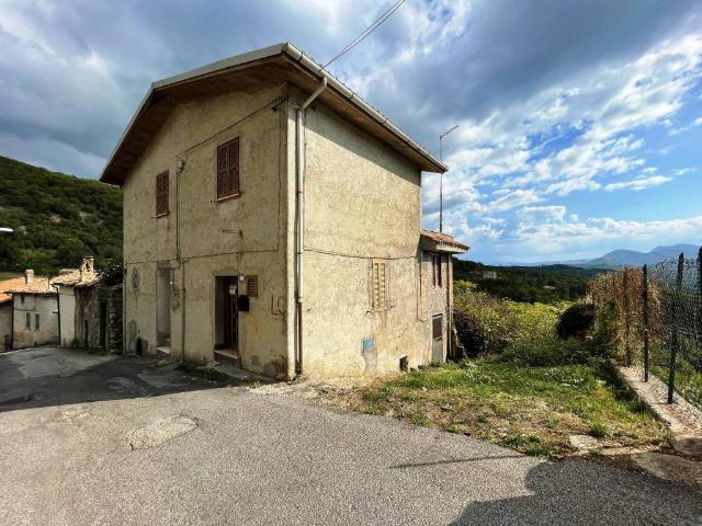 Casa indipendente in vendita a Cittaducale RI