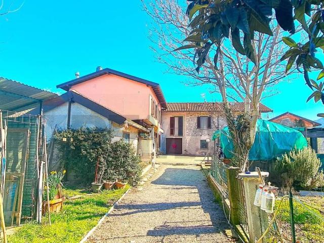 Casa indipendente in vendita a Cittiglio VA