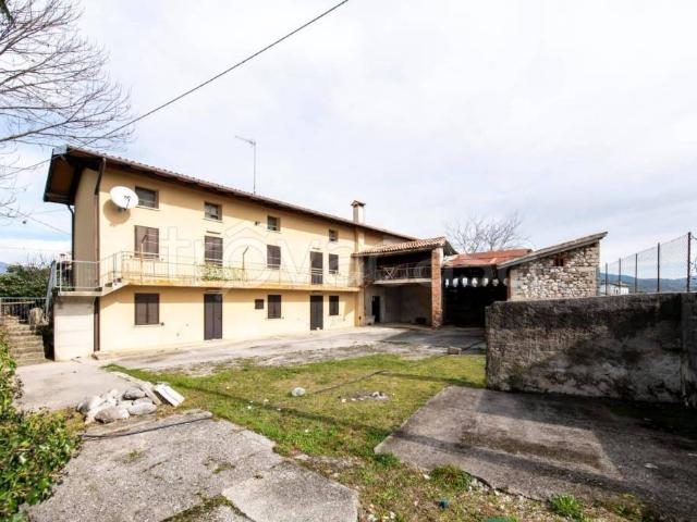 Casa indipendente in vendita a Cividale del Friuli via aquileia