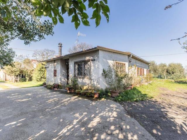 Casa indipendente in vendita a Civita Castellana VT
