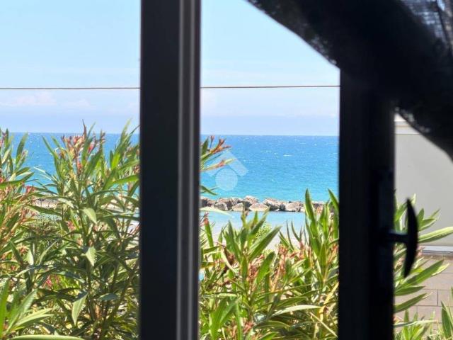 Casa indipendente in vendita a Civitanova Marche MC