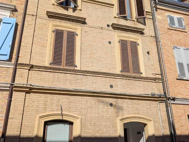 Casa indipendente in vendita a Civitanova Marche MC