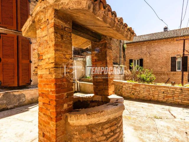 Casa indipendente in vendita a Civitanova Marche MC
