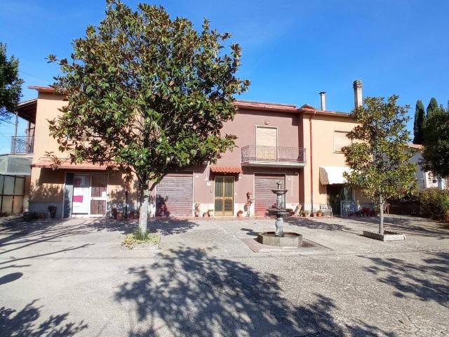 Casa indipendente in vendita a Civitella d'Agliano VT