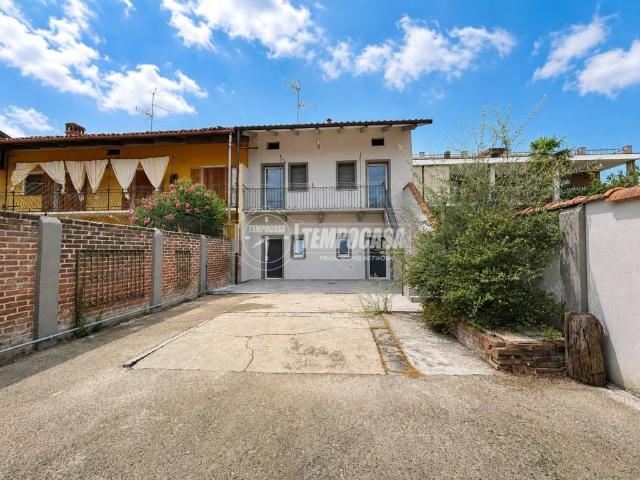 Casa indipendente in vendita a Cigliano via Garibaldi