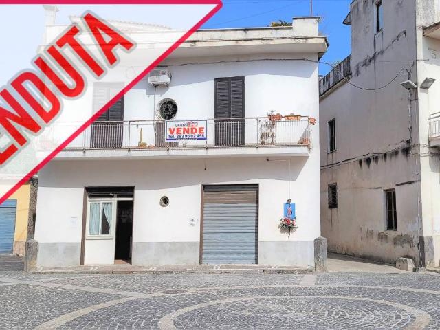 Casa indipendente in vendita a Cimitile NA