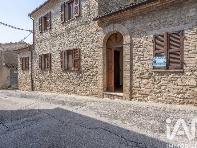 Casa indipendente in vendita a Cingoli MC