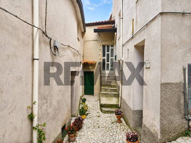 Casa indipendente in vendita a Ciorlano