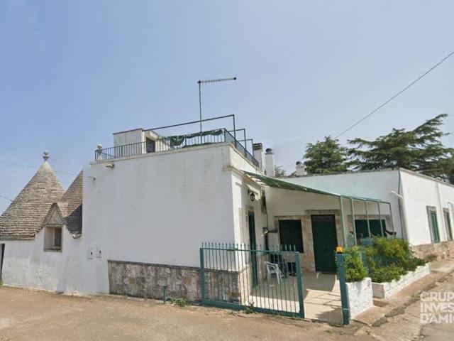 Casa indipendente in vendita a Cisternino BR