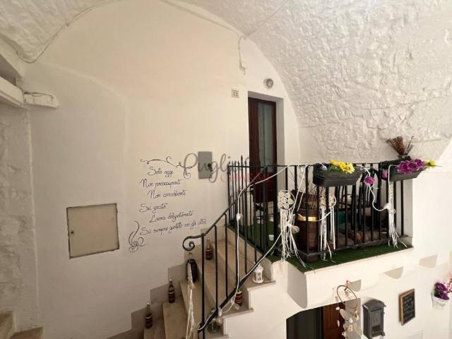 Casa indipendente in vendita a Cisternino BR