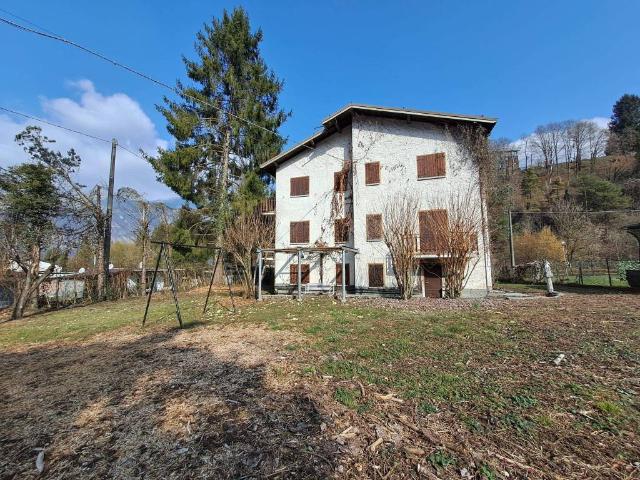 Casa indipendente in vendita a Clusone BG