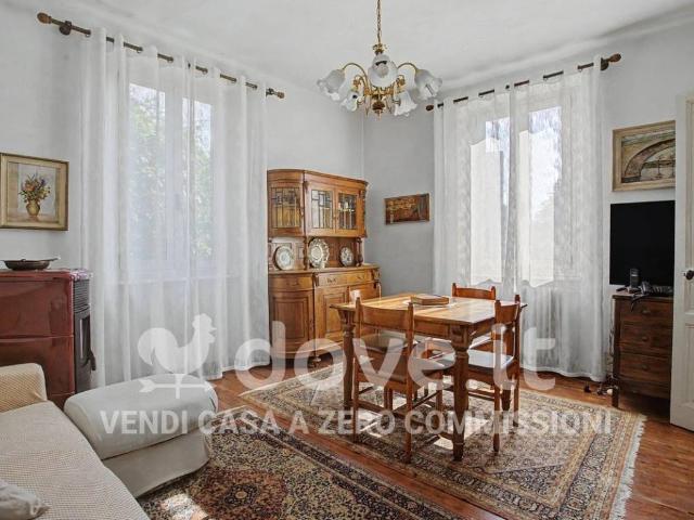 Casa indipendente in vendita a Cuvio VA